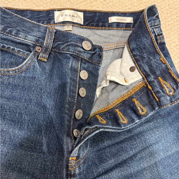 Frame Vertical Jeans - Picture 5 of 8